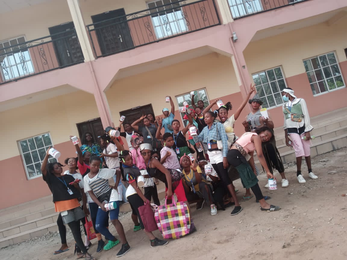 momcohtm-students-week